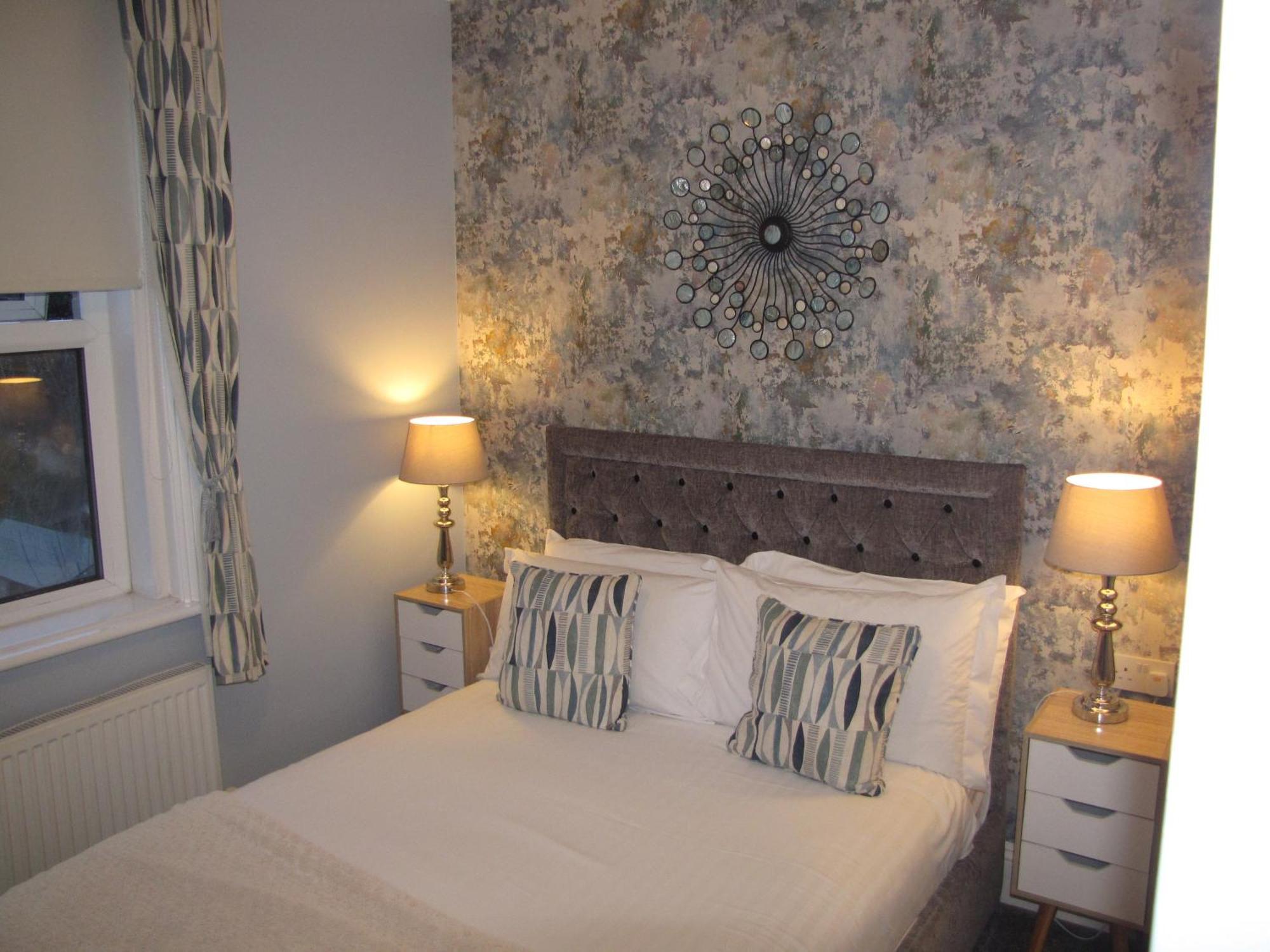 Ashmira Guest House Уеймут Екстериор снимка